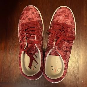 Isaac Mizrahi size 9 burgundy shoes